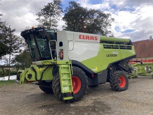 Claas Lexion 760 4WD grain harvester