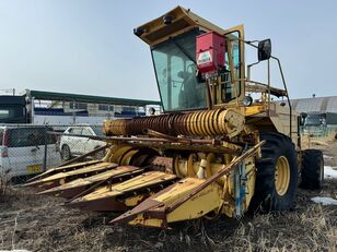 New Holland 1900 Row Crop Forage Header grain harvester