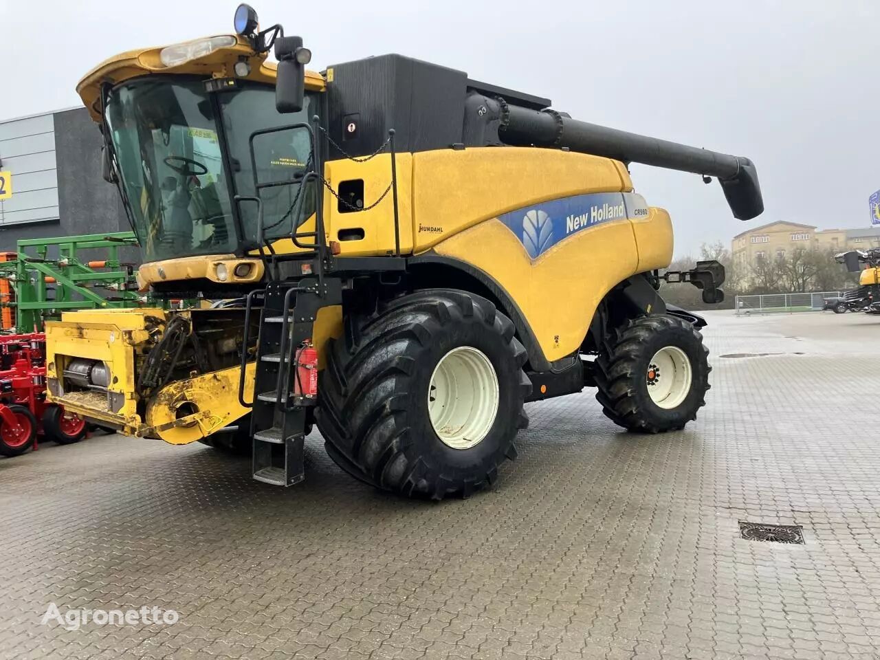New Holland CX980 grain harvester