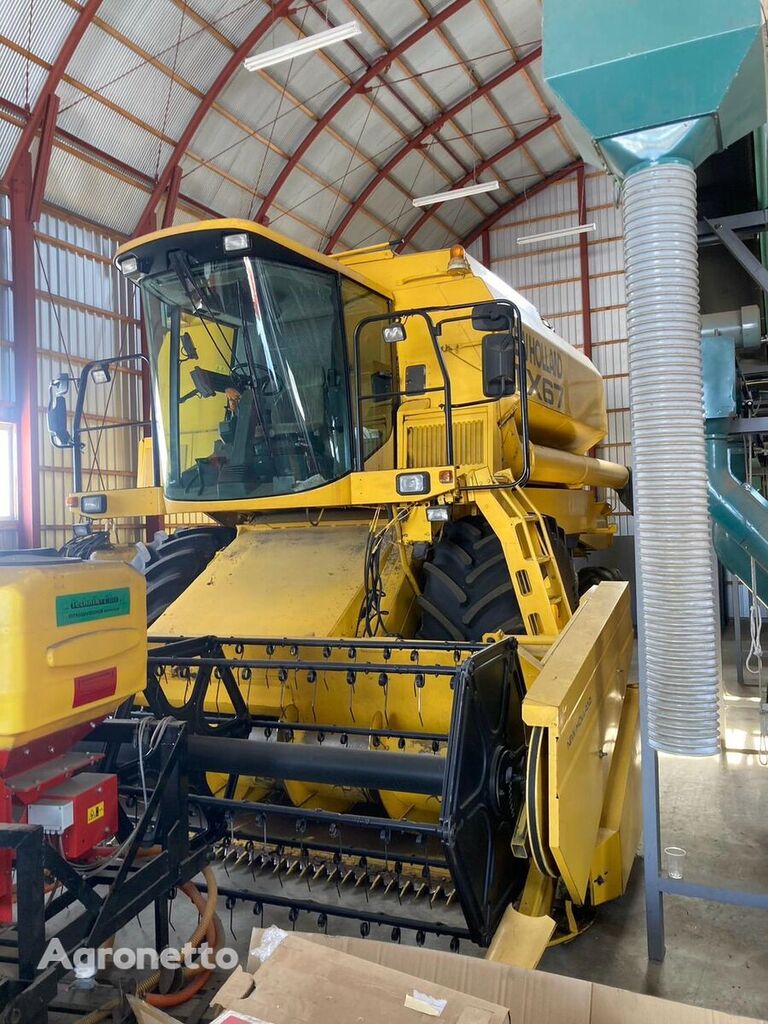 New Holland TX67 grain harvester