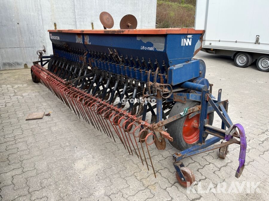 Nordsten Lift-O-Matic mechanical seed drill