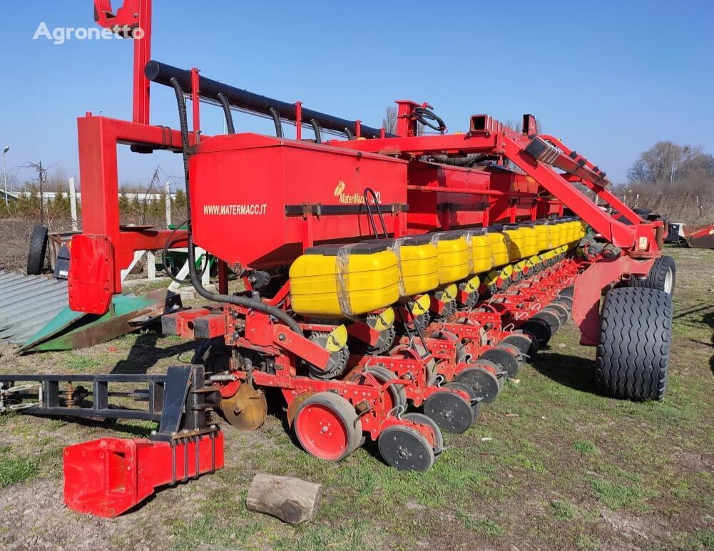 MaterMacc 12/70 pneumatic precision seed drill