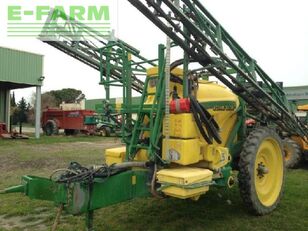 John Deere 824 se self-propelled sprayer