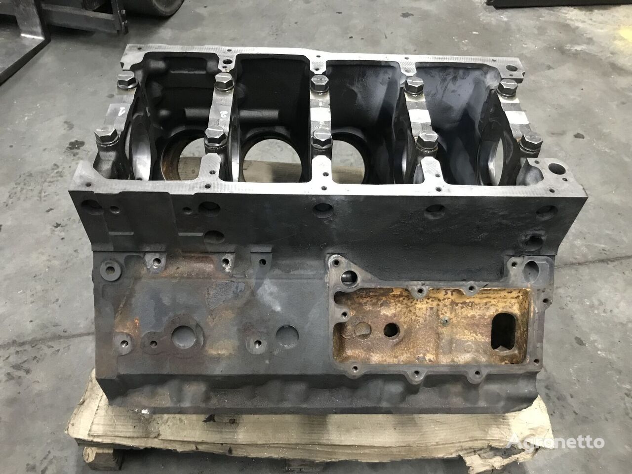 cylinder block for Claas JAGUAR grain harvester