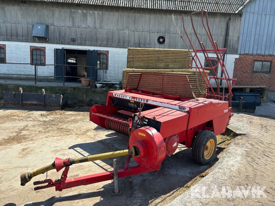 Massey Ferguson 128 square baler