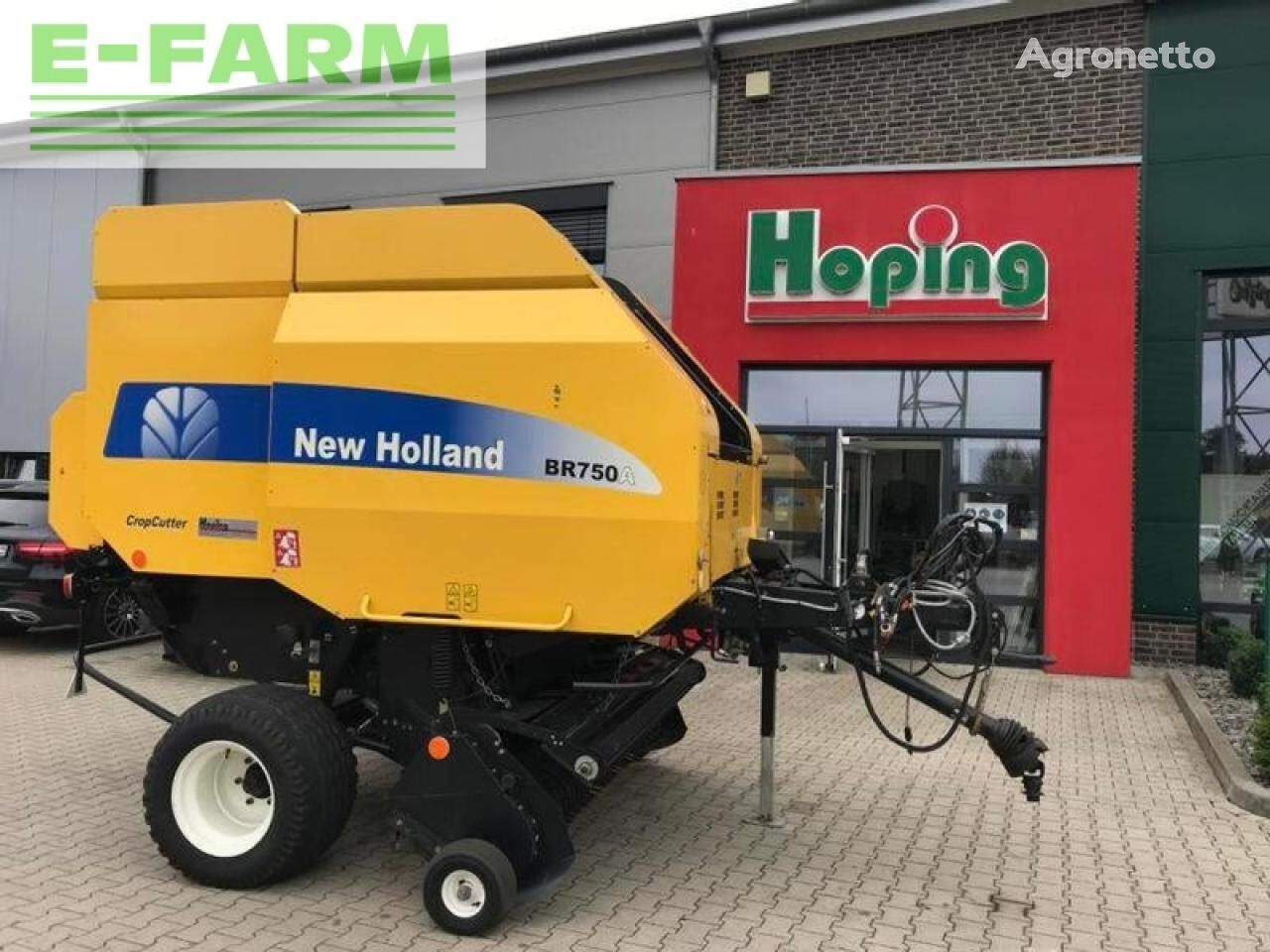 New Holland br 750a square baler