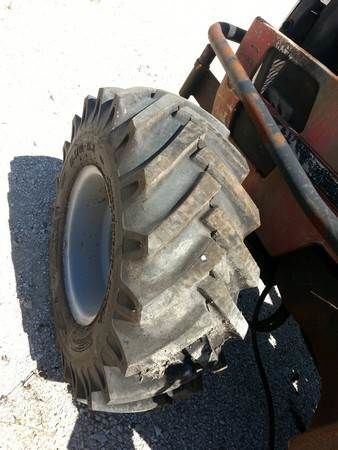 PNEUS tractor tire