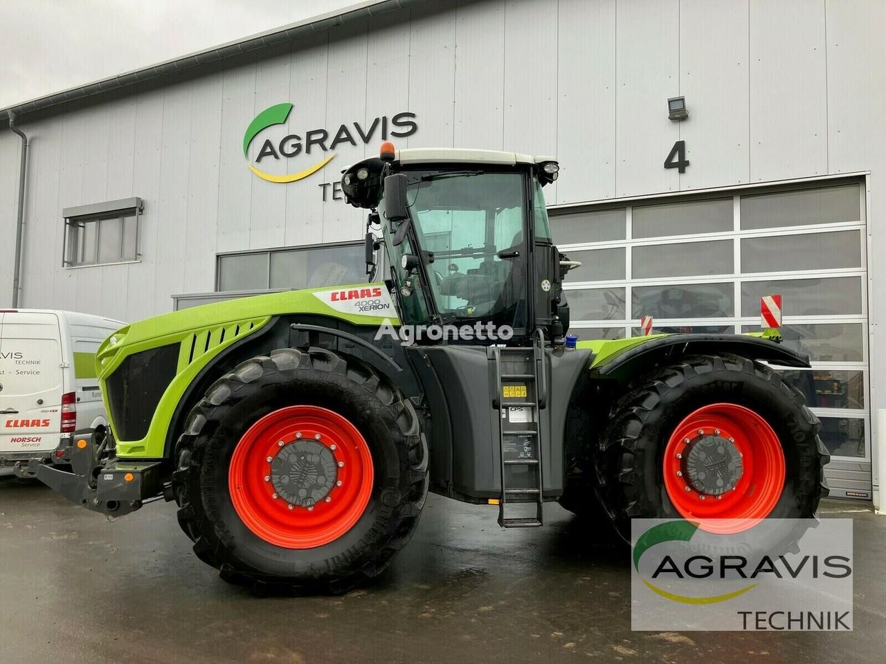 Claas Xerion 4000 Trac VC wheel tractor