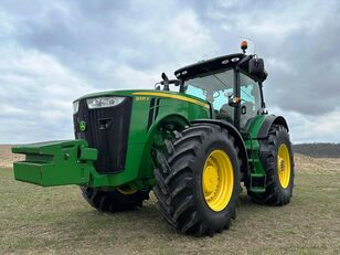 John Deere 8335R wheel tractor