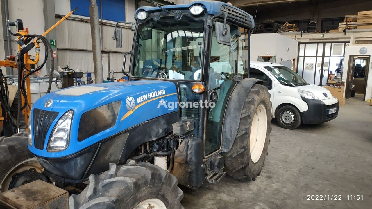 New Holland New Holland T4 105F wheel tractor